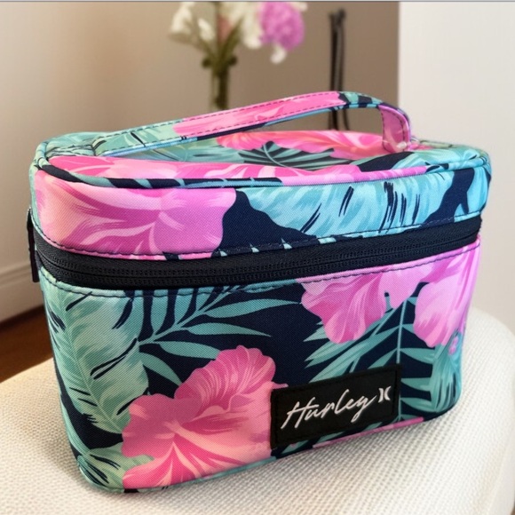 Hurley Floral Traveling Bag - Picture 1 of 4